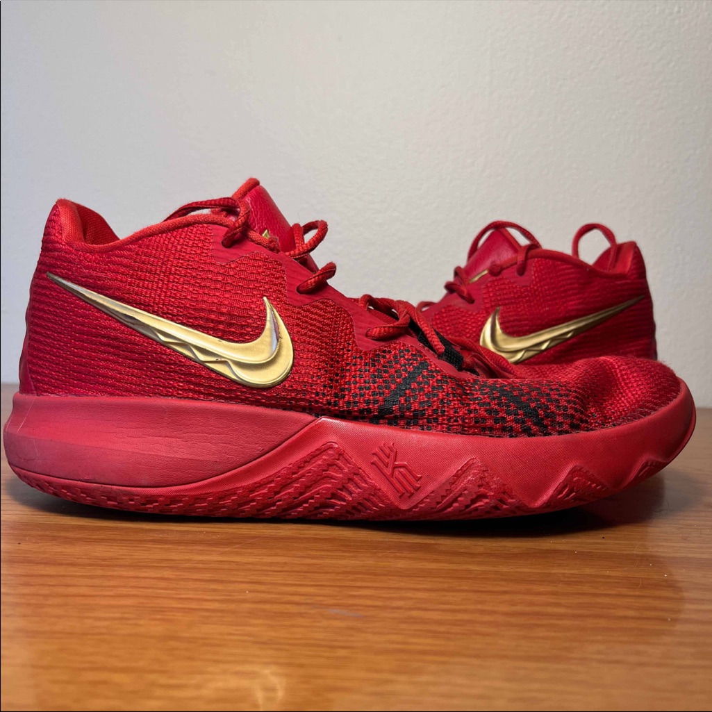 Kyrie Flytrap Red
